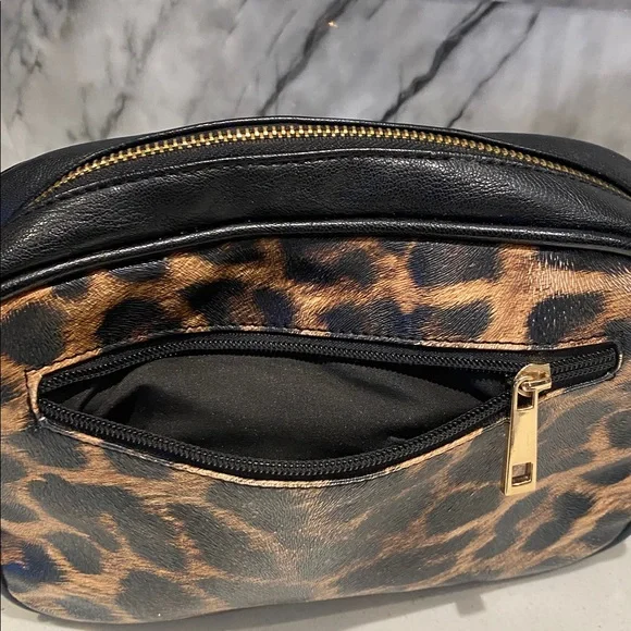 Animal Print Crossbody Bag - Picture 5 of 12